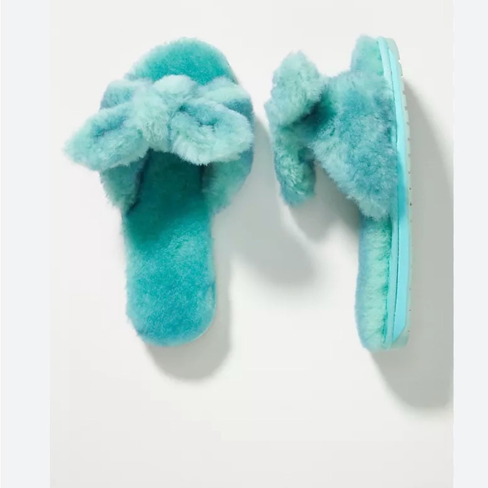 EMU Australia x Anthro NWT Sheep Fur Slippers